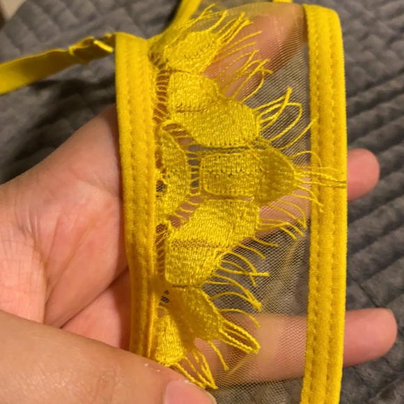 Floral Lace Lingerie - Picture 5 of 6